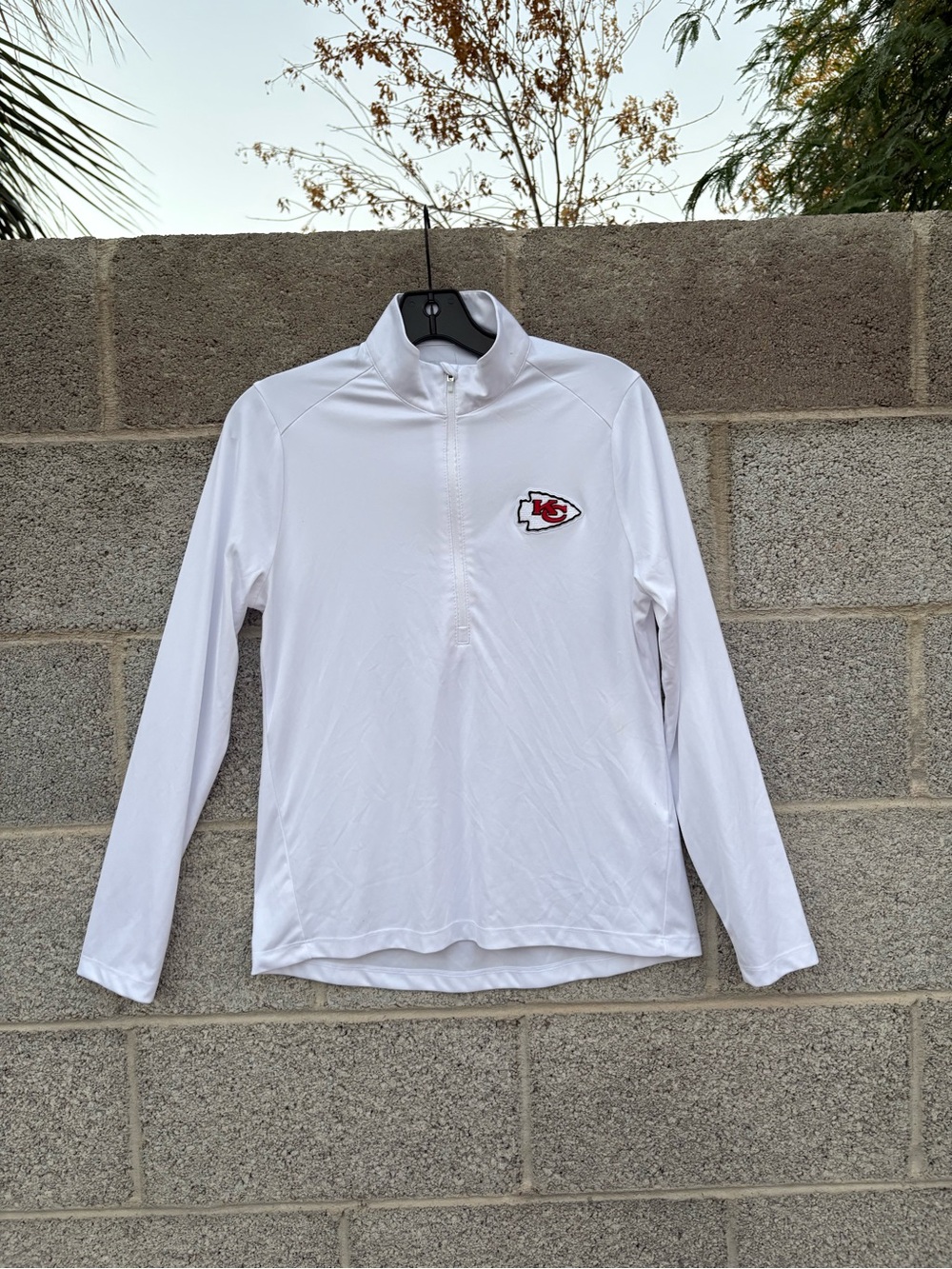 Kansas City Chiefs Women’s Medium NFL Antigua 1/4 Zip Long Sleeve Shirt White*